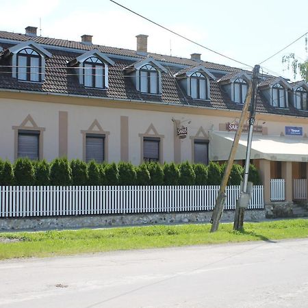 Ubytovanie Toscana Vysne Revistia Luaran gambar